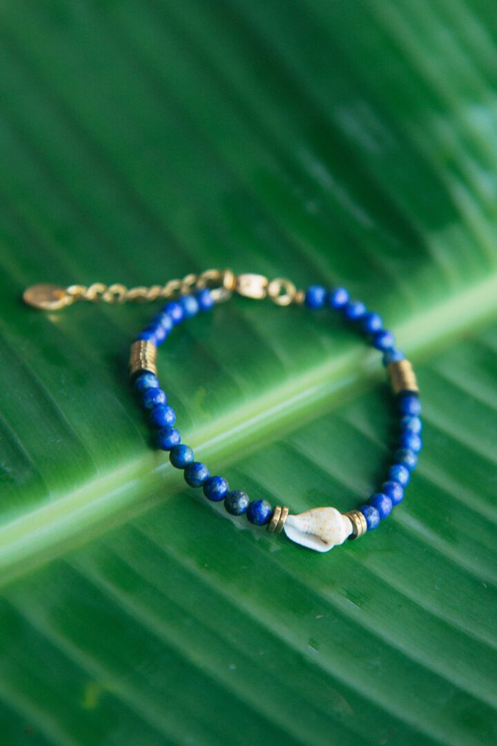 produit azul bracelet coquillage et lapis lazuli 2